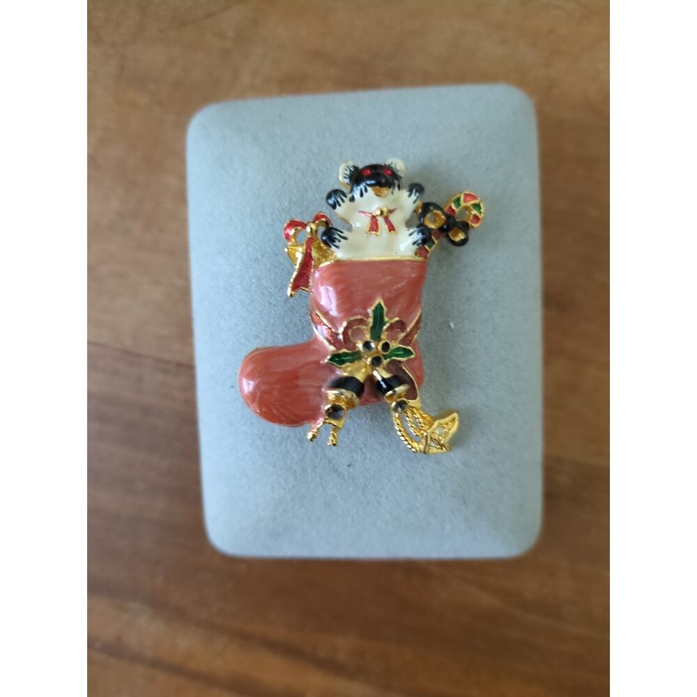 Vintage Danecraft Kitten In Stocking Christmas Pin Brooch